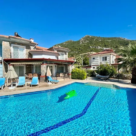 Family-friendly 4 Bedroom With Pool And Garden - * Fethiye