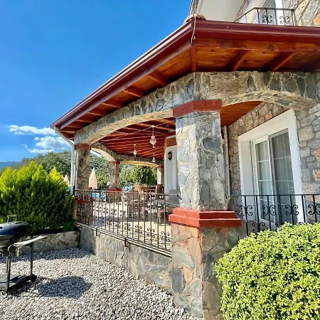 Family-friendly 4 Bedroom With Pool And Garden - Willa Fethiye