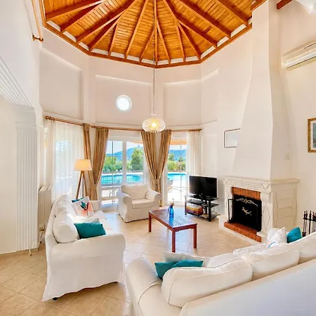 Oasis: Private Pool Retreat With Garden Villa *