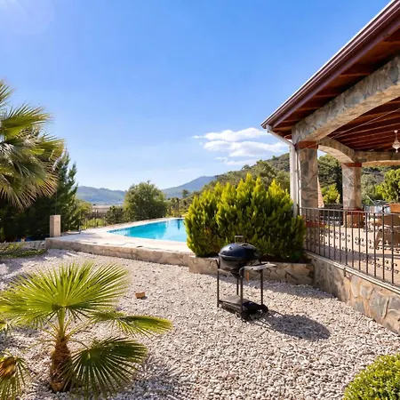 Villa Oasis: Private Pool Retreat With Garden Fethiye
